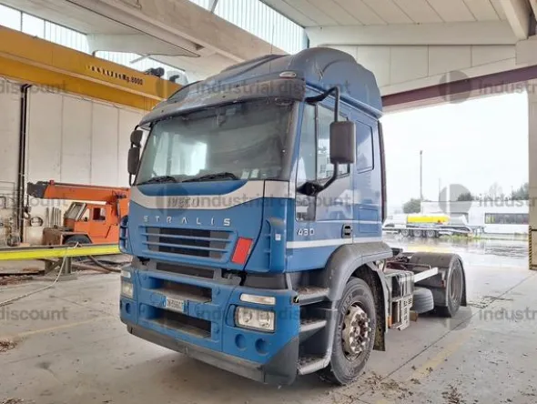101#9186 Trattore stradale Iveco 430 Stralis