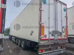 25#8641 Trattore stradale Scania e semirimorchi gruppi frigo