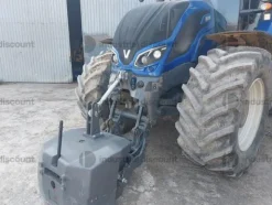 1#8964 Trattore Valtra