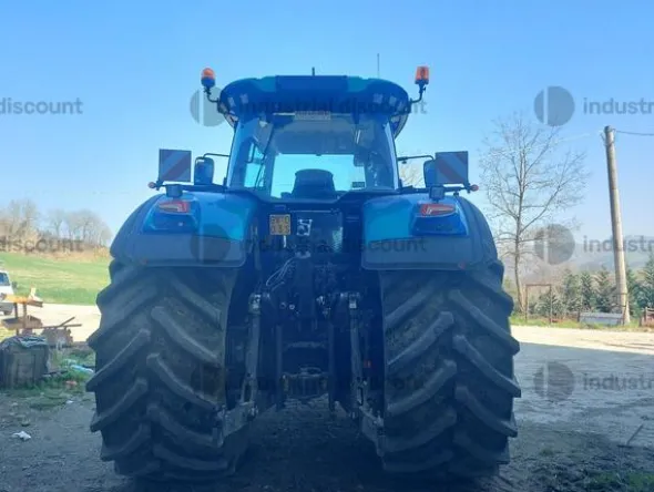 1#8964 Trattore Valtra