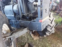 579#73951 Trattori agricoli e macchine dismessi