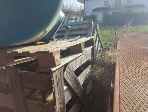 579#73951 Trattori agricoli e macchine dismessi