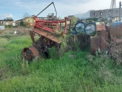 579#73951 Trattori agricoli e macchine dismessi