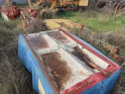 579#73951 Trattori agricoli e macchine dismessi