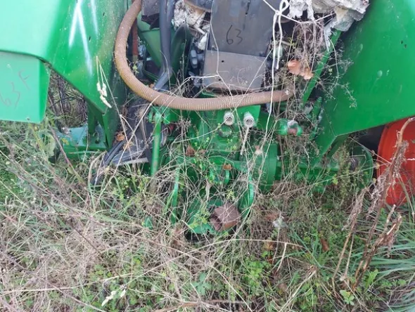 579#73951 Trattori agricoli e macchine dismessi