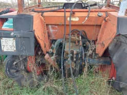 579#73951 Trattori agricoli e macchine dismessi