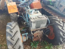579#73951 Trattori agricoli e macchine dismessi