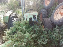 579#73951 Trattori agricoli e macchine dismessi