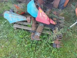 579#73951 Trattori agricoli e macchine dismessi