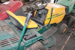 12#5817 Trattorini tosaerba Sabre e Yard-Man