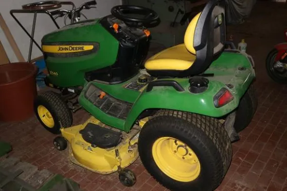 56#3453 Trattorino idrostatico John Deere