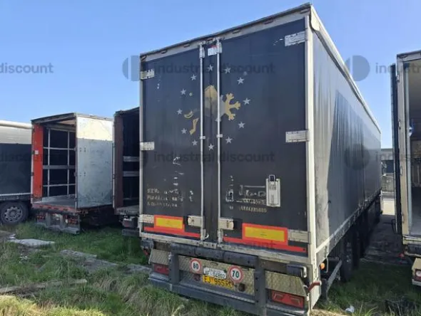 2#10030 Trattori stradali Scania, Autocarro isotermico Scania e semirimorchi