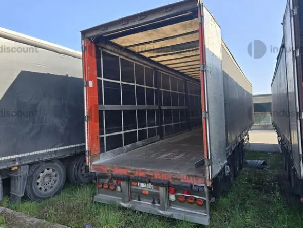 2#10030 Trattori stradali Scania, Autocarro isotermico Scania e semirimorchi