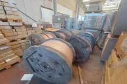 1#7578 Trecce in rame e materiale vario