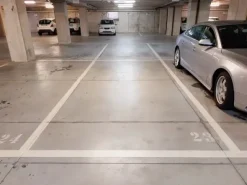 #22278 Tre uffici e tredici posti auto