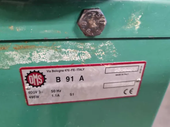 Troncatrice con banco aspirante - STB S4 / OMS B91A