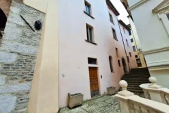 #23502 Uffici e alloggio in edificio storico ristrutturato