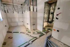 #13913 Ufficio al grezzo (sub 733) in complesso storico