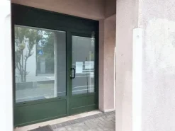 #23907 Ufficio al piano terra con cantina in complesso condominiale