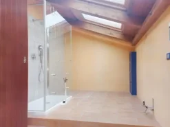 #20737 Ufficio con garage in edificio residenziale