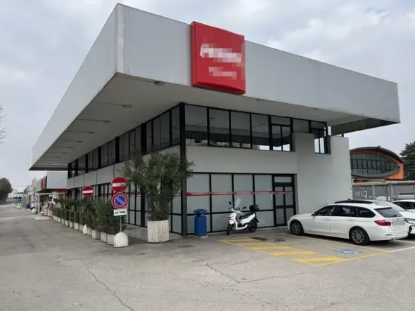 #25082 Ufficio di rappresentanza in locazione – 240 mq posizione strategica a Rimini