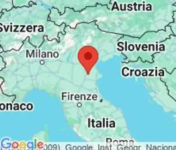 #24651 Ufficio e posto auto in edificio polifunzionale