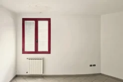 #24651 Ufficio e posto auto in edificio polifunzionale