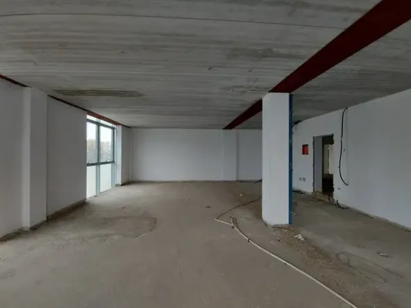 #12259 Ufficio in corso di costruzione con parcheggi