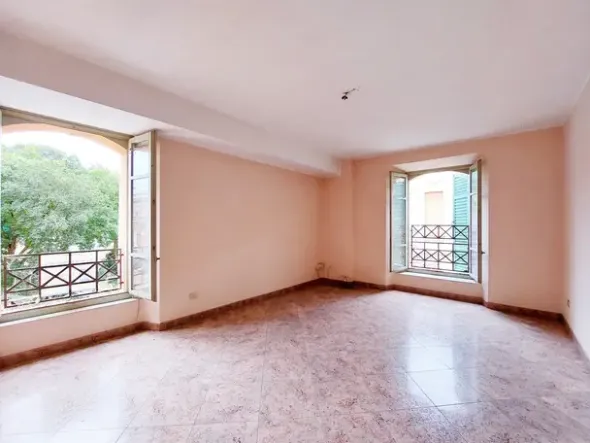 #22163 Ufficio in palazzo storico