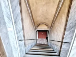 #2515025 Ufficio in palazzo storico con box auto