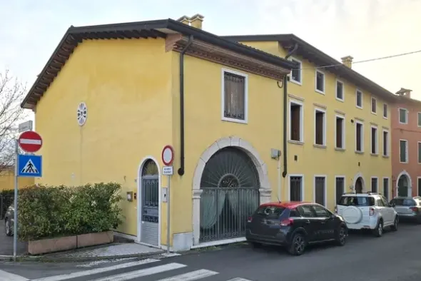 #2638067 Ufficio piano primo e parcheggi interrati