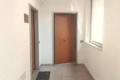 #24349 Ufficio piano sesto in zona semicentrale
