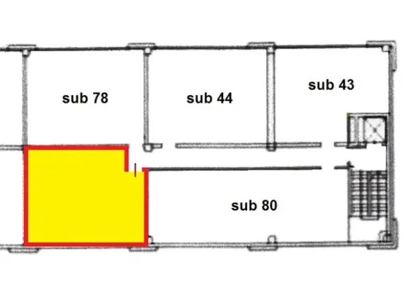 #1653 Ufficio (sub 79) al piano primo di centro commerciale