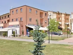 #14668 Ufficio su due livelli con autorimessa