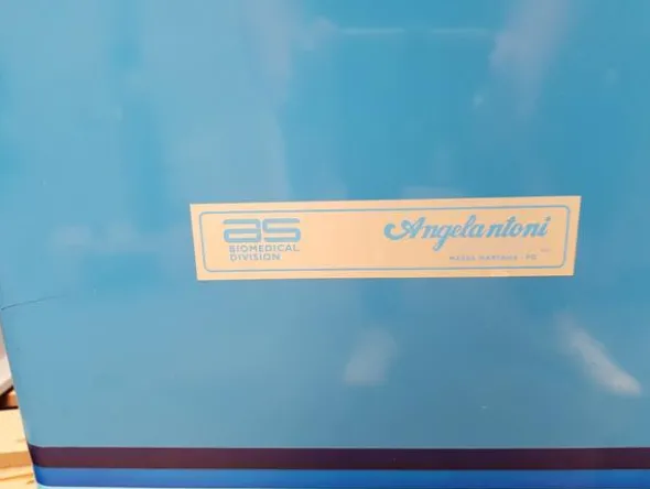 5#3483 Ultrafreezer Angelantoni Polar ed Essiccatori Pyrex.