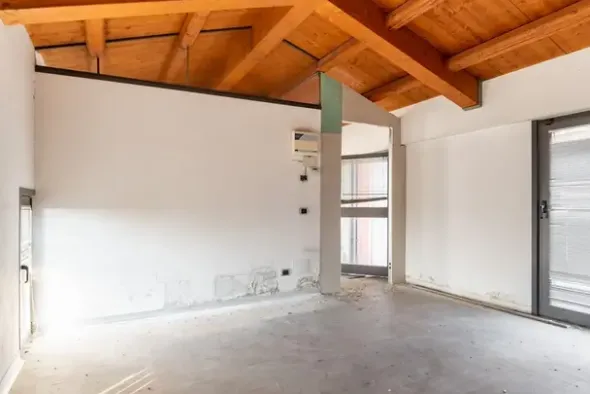 #15426 Unità immobiliari ad uso residenziale ed ufficio