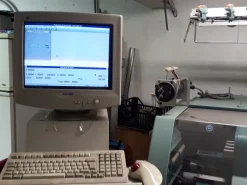UNIVERSAL MC-825