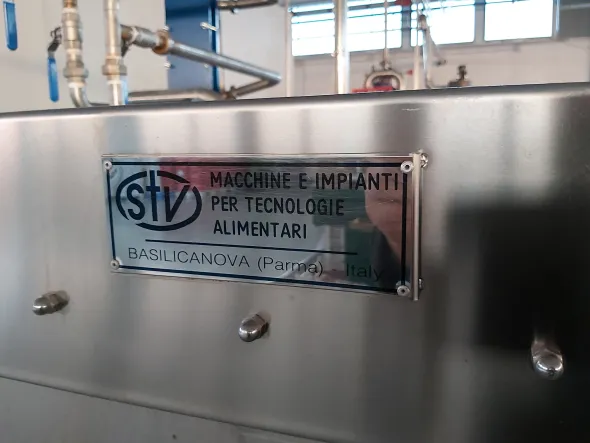 VENDIAMO PASTORIZZATORE A TUNNEL STV