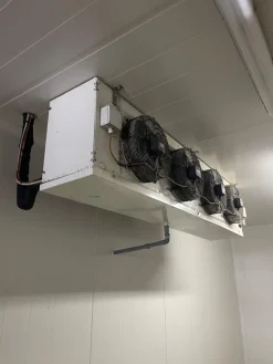 VENDO CELLA FRIGO SEMI NUOVA