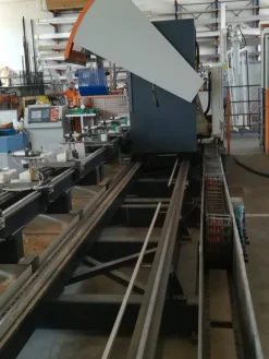 VENDO CENTRO DI LAVORO ELUMATEC SBZ 130