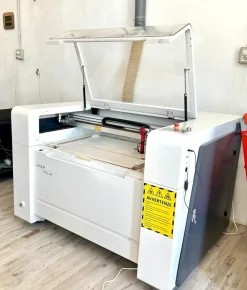 Vendo incisore e taglio Laser co2