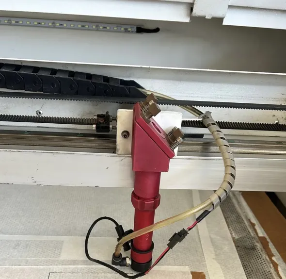 Vendo incisore e taglio Laser co2