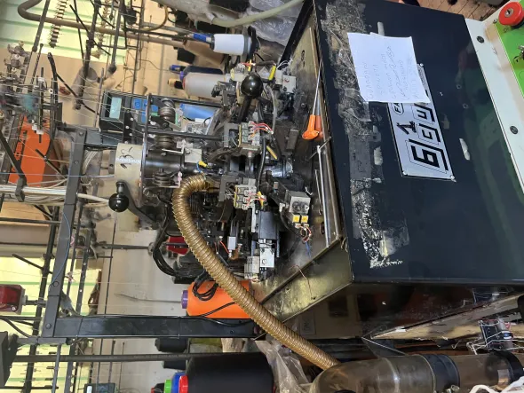 VENDO MACCHINE PER CALZE