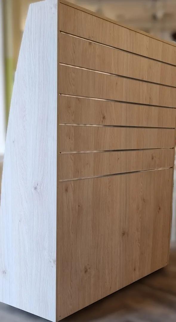 VENDO SCAFFALE LEGNO CON RUOTE