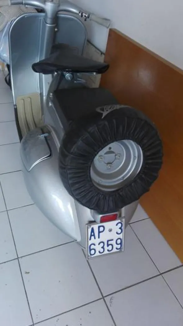4#4587 Vespa 150 Piaggio