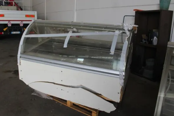 8#7149 Vetrine refrigerate Isa Millennium