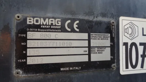 8#7807 Vibrofinitrice cingolata Bomag