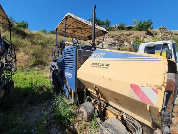 2#5445 Vibrofinitrice Marini