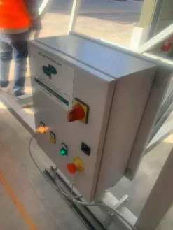 WHEELED SCREW CONVEYOR to charge TANKER TRUCKS